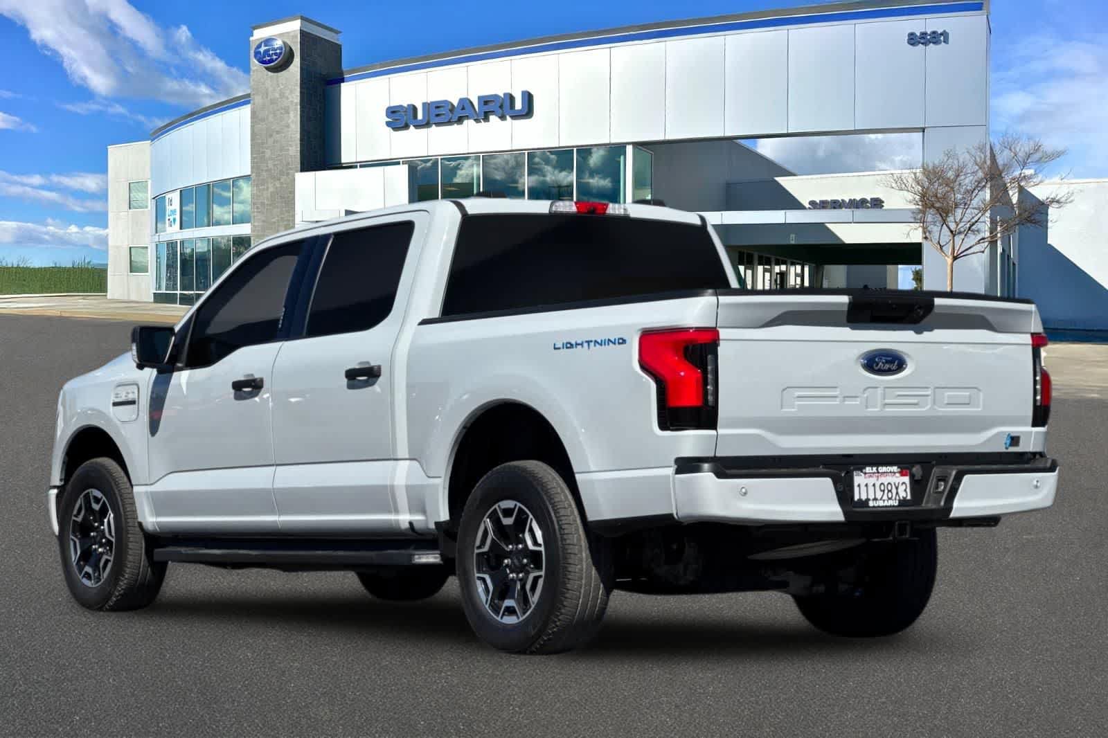 Used 2023 Ford F150 Lightning XLT AWD/4WD image 8