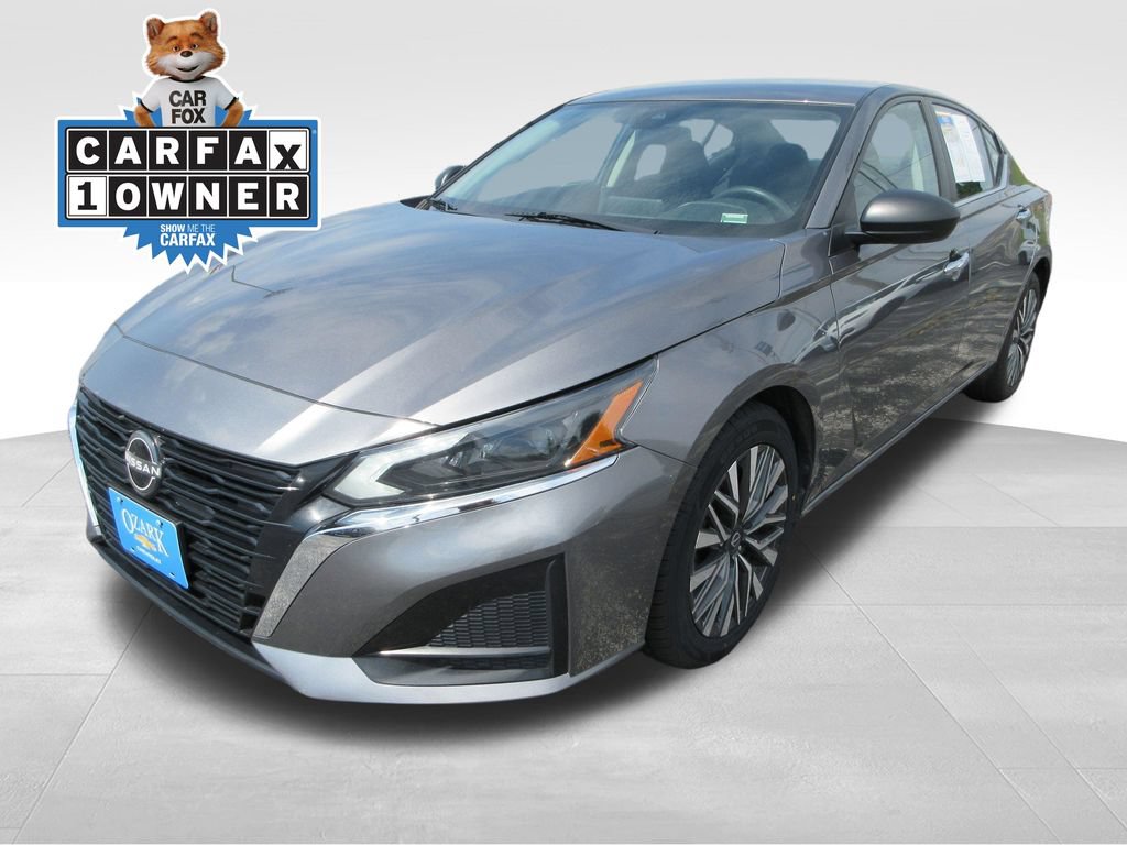 Used 2024 Nissan Altima 2.5 SV