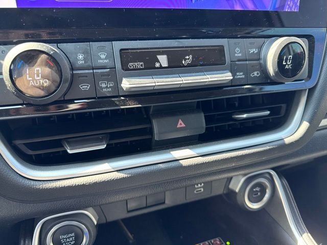 Used 2024 Toyota Grand Highlander AWD image 21