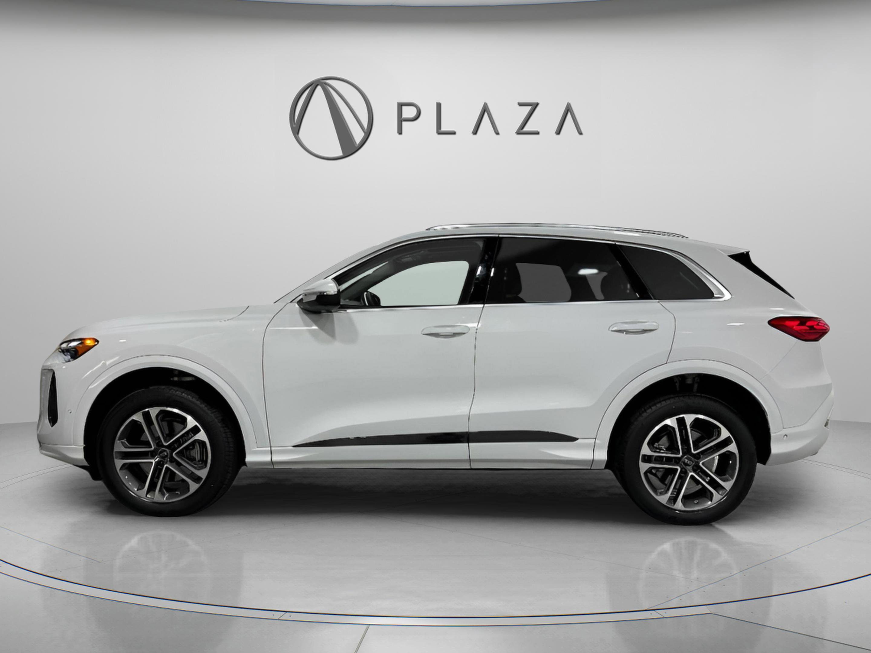 New 2025 Audi Q5 Premium image 2