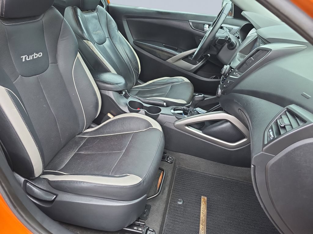 Used 2013 Hyundai Veloster Turbo FWD image 28