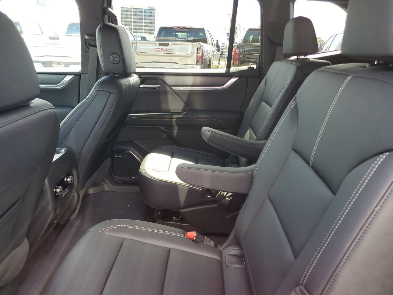 New 2026 GMC Acadia Elevation w/ Elevation Premium Package FWD image 11