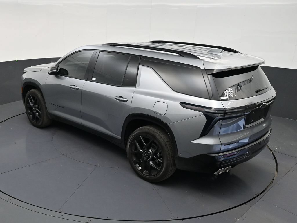 Used 2026 Chevrolet Traverse RS FWD image 15
