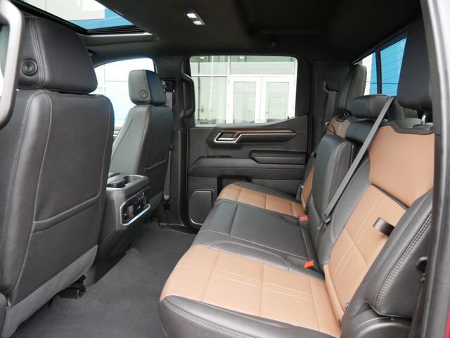 Used 2024 Chevrolet Silverado 1500 High Country image 8