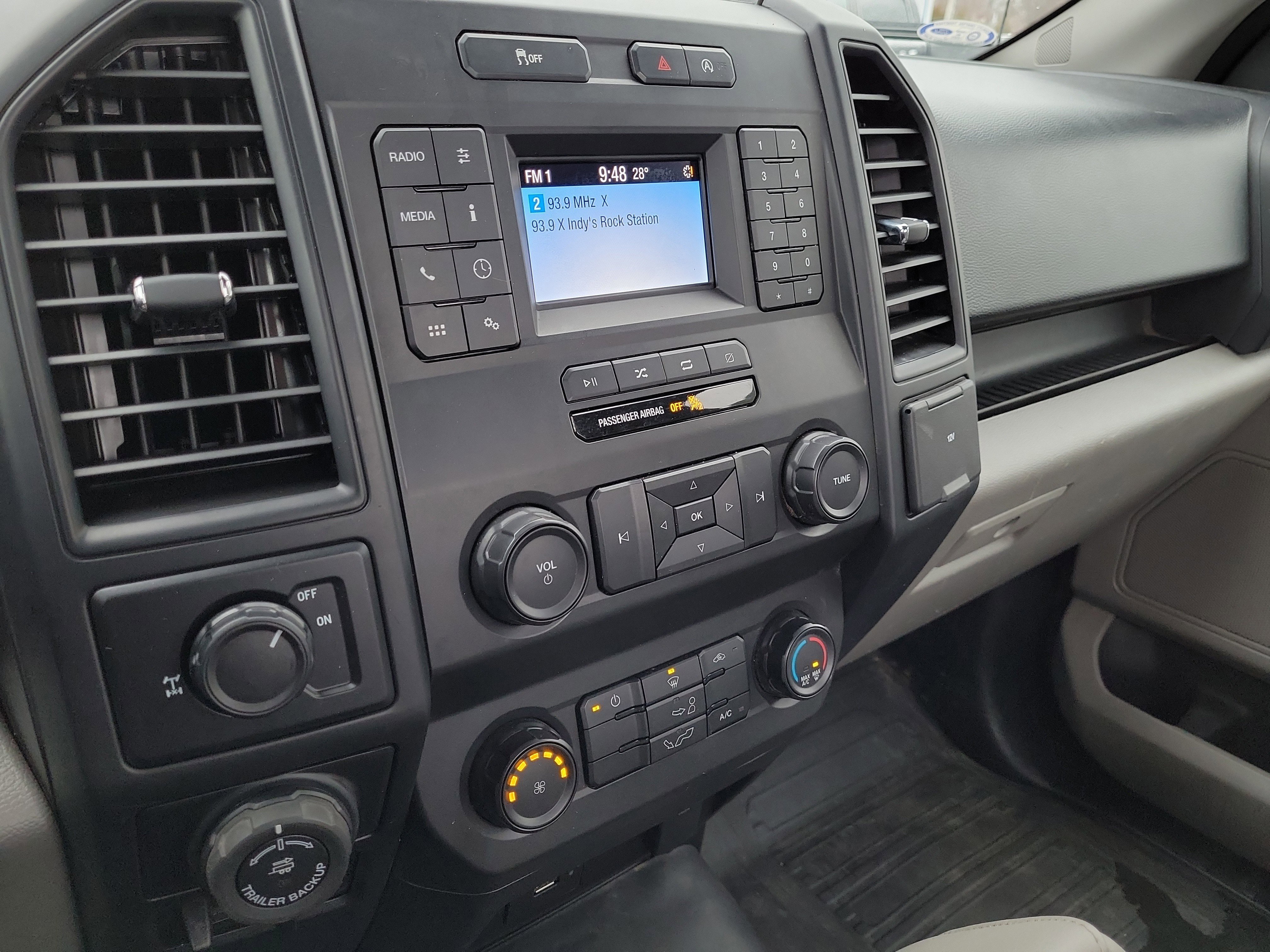 Certified 2020 Ford F150 XL w/ Equipment Group 101A Mid image 24