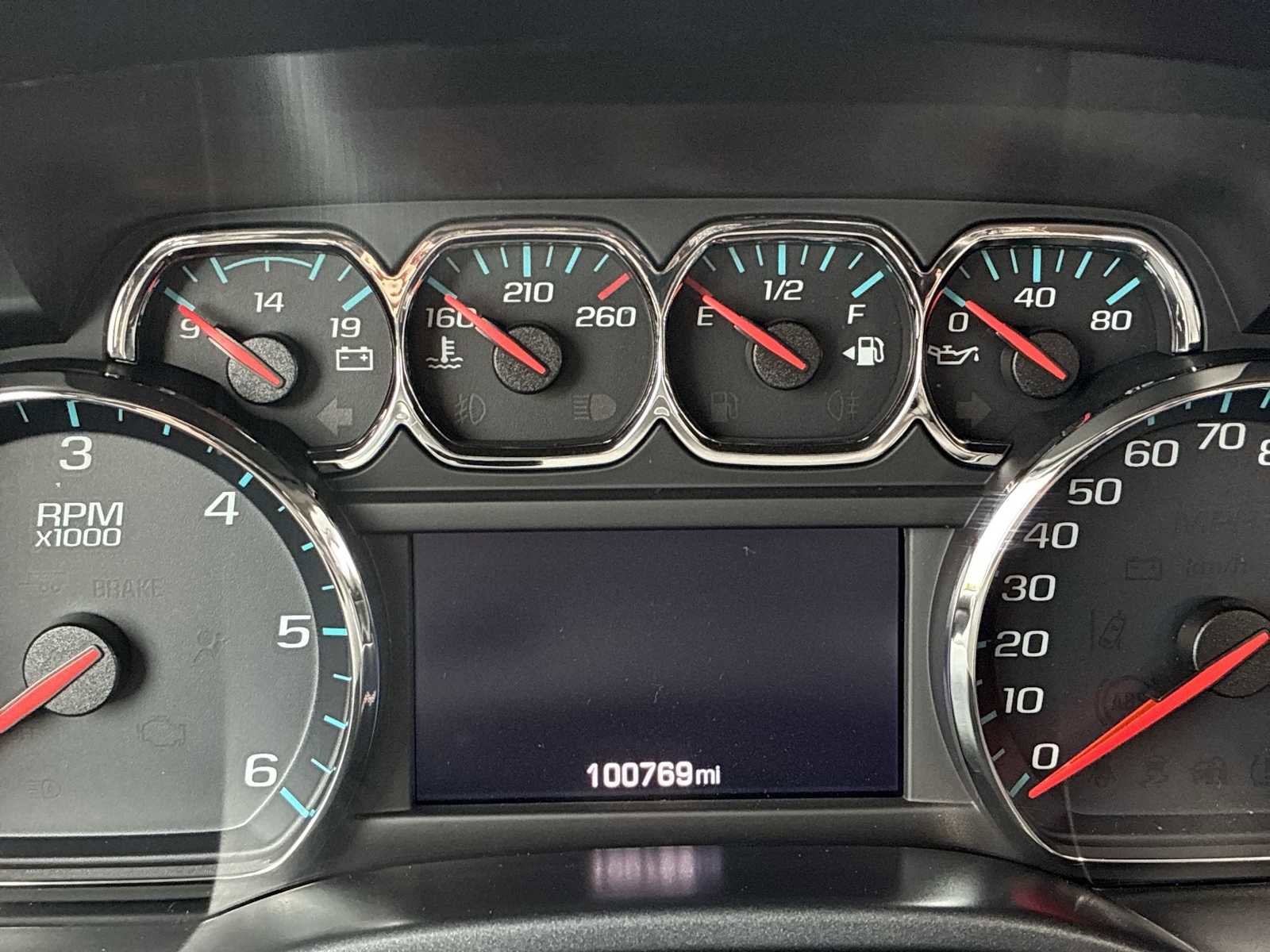 Used 2018 Chevrolet Silverado 1500 LT w/ LT Fleet Plus Package AWD/4WD image 10