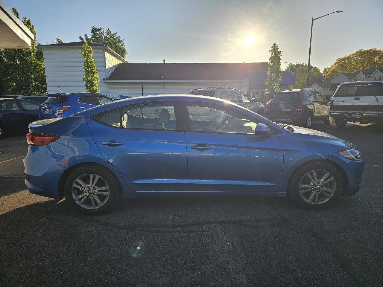Used 2017 Hyundai Elantra SE FWD image 13