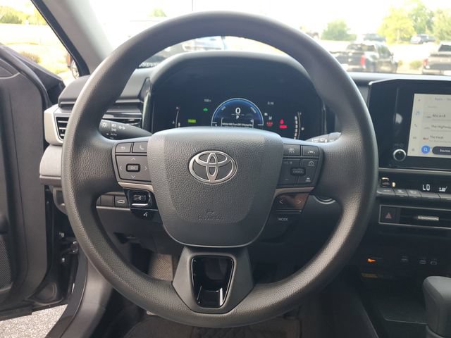 Used 2025 Toyota Camry LE FWD image 27
