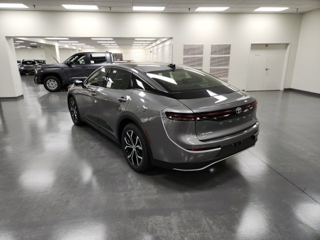 New 2026 Toyota Crown Limited image 4