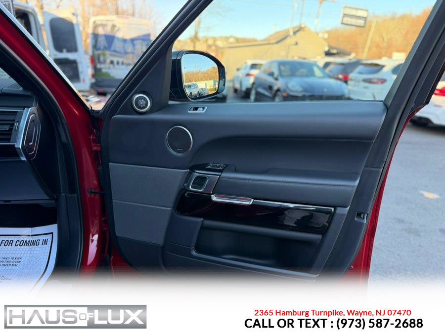 Used 2020 Land Rover Range Rover Sport HST image 19