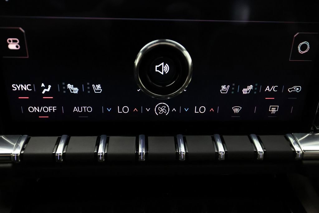 Used 2026 GMC Yukon Denali Ultimate image 32