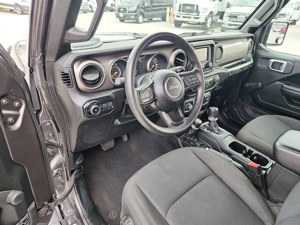 Used 2020 Jeep Wrangler Sport image 7