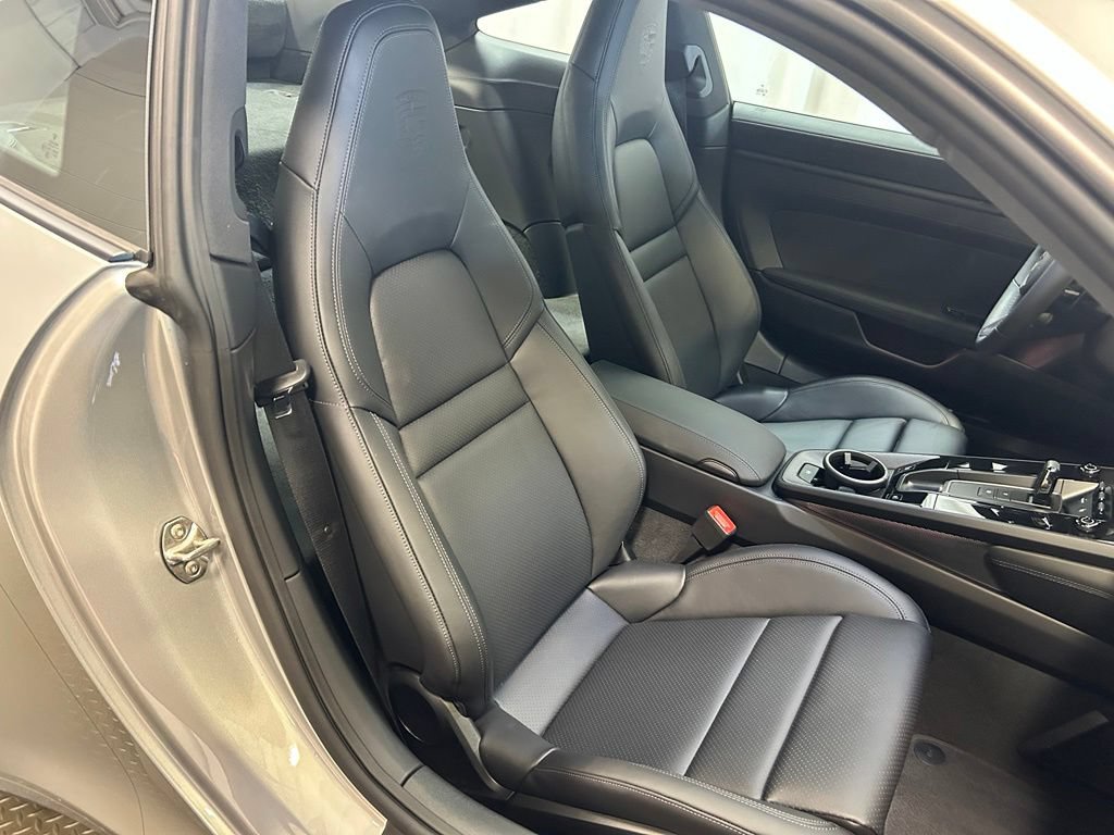 Certified 2025 Porsche 911 Carrera RWD image 24