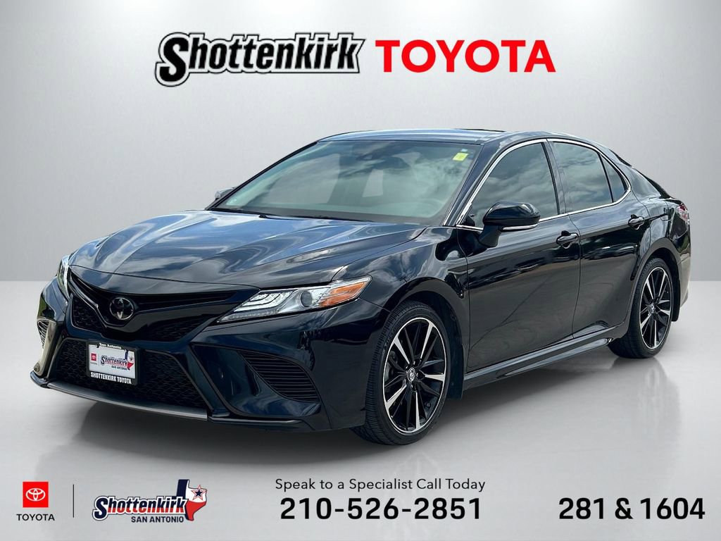 Used 2019 Toyota Camry XSE FWD image 1