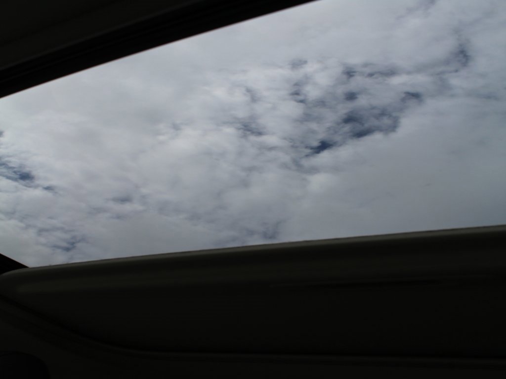 Used 2022 Toyota RAV4 XLE Premium image 19