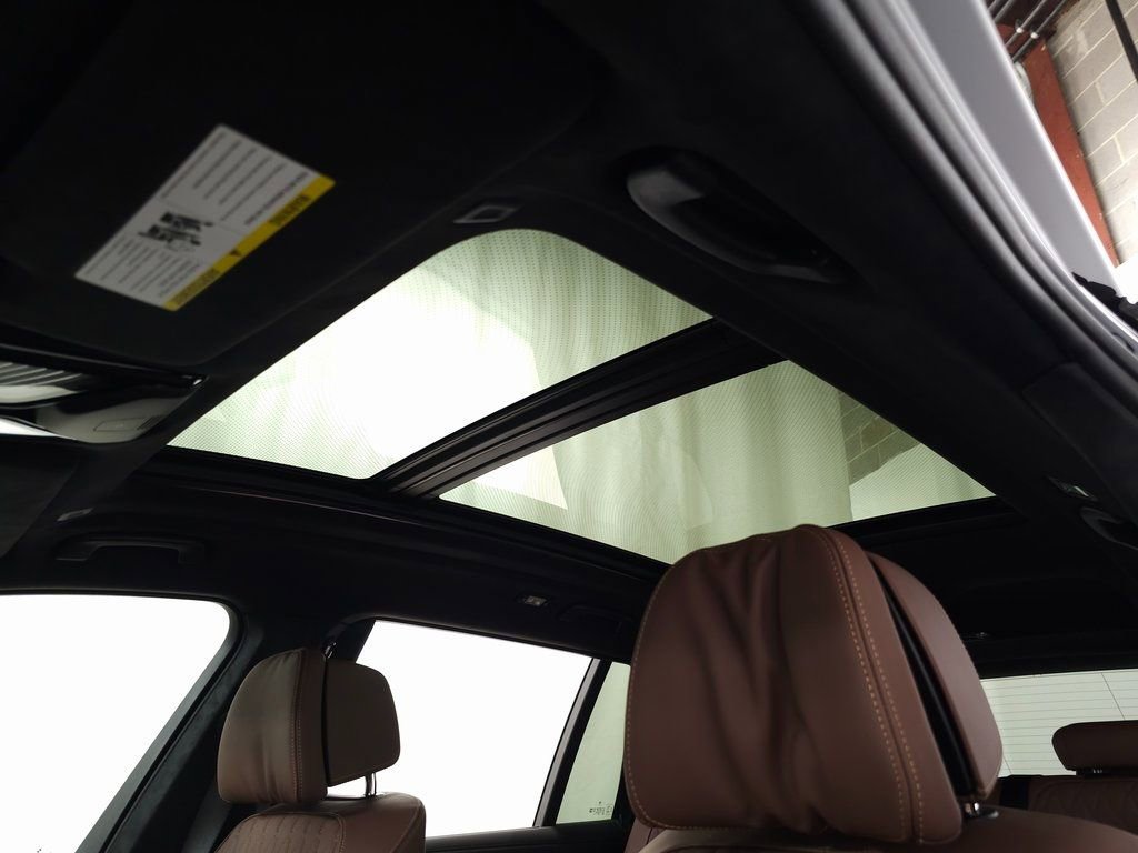 New 2026 BMW X7 M60i image 13