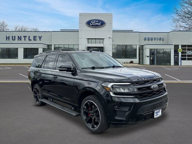 Certified 2022 Ford Expedition Limited AWD/4WD image 3