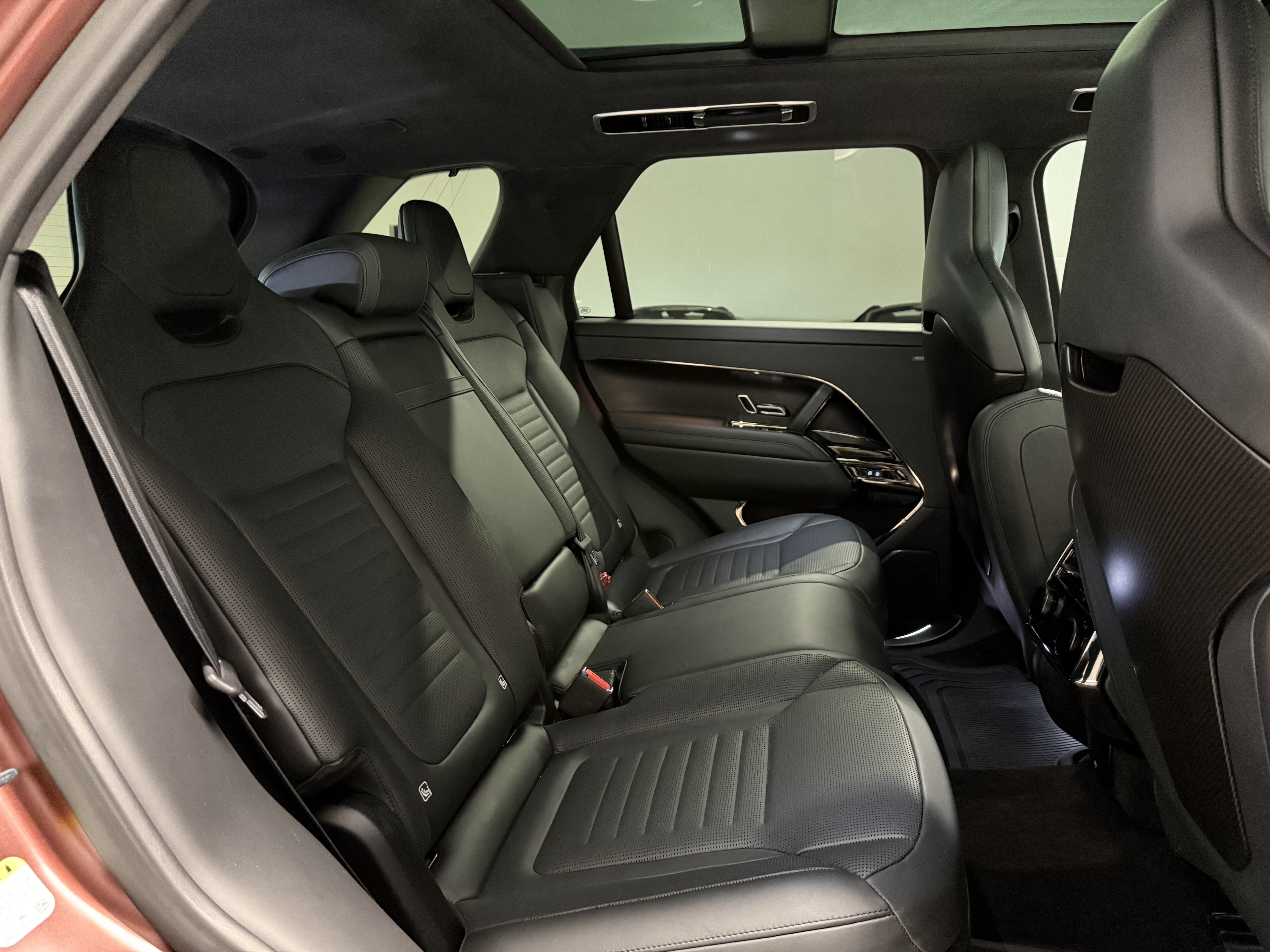 Used 2025 Land Rover Range Rover Sport SV Edition Two AWD/4WD image 30
