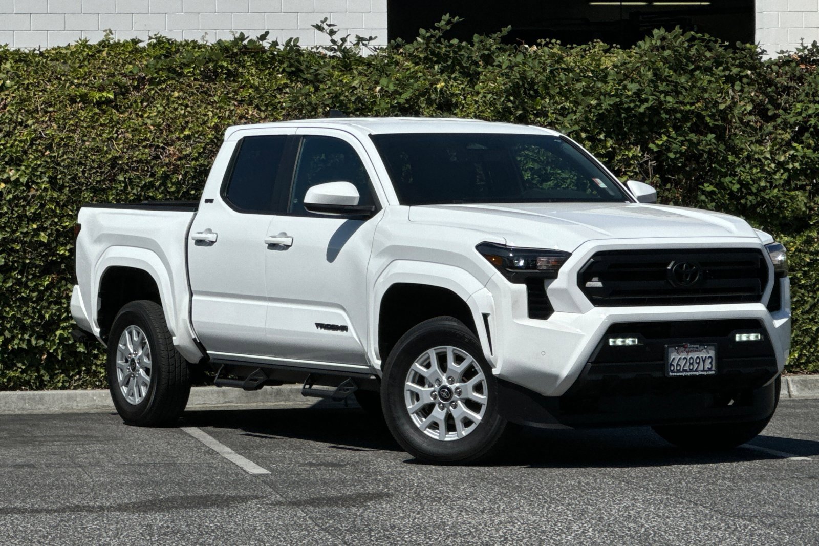 Used 2024 Toyota Tacoma SR5 image 2
