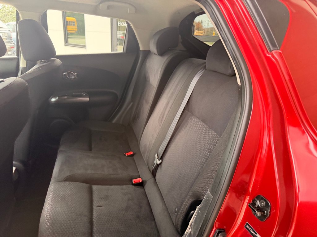 Used 2012 Nissan Juke SV AWD/4WD image 12