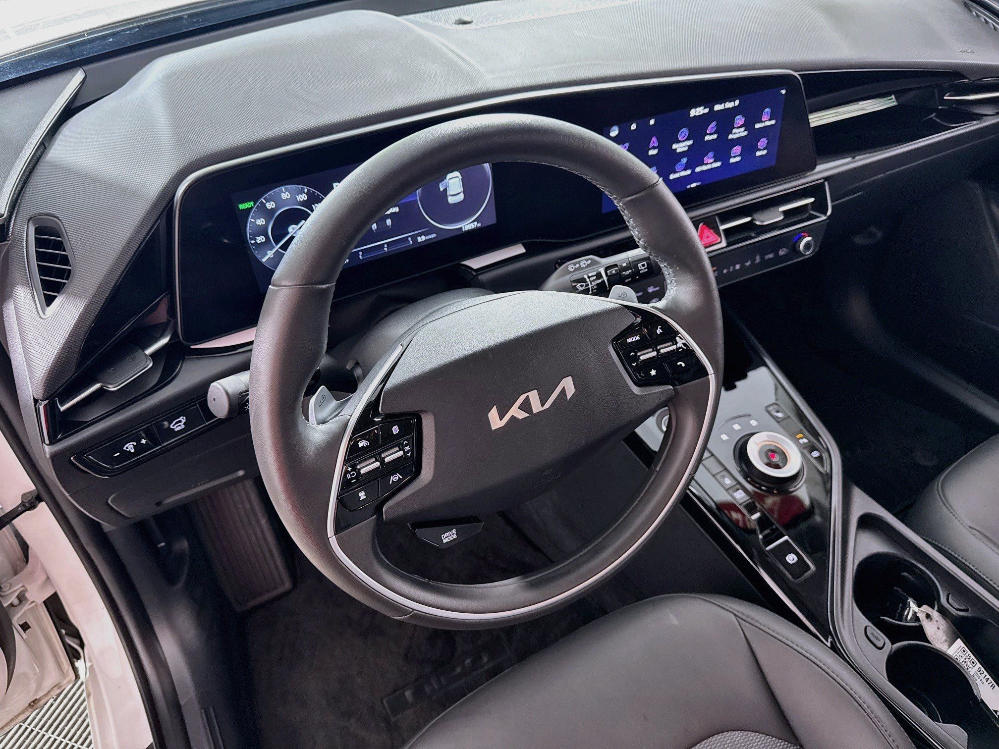 Used 2025 Kia Niro Wind w/ Wind Preserve Package FWD image 23