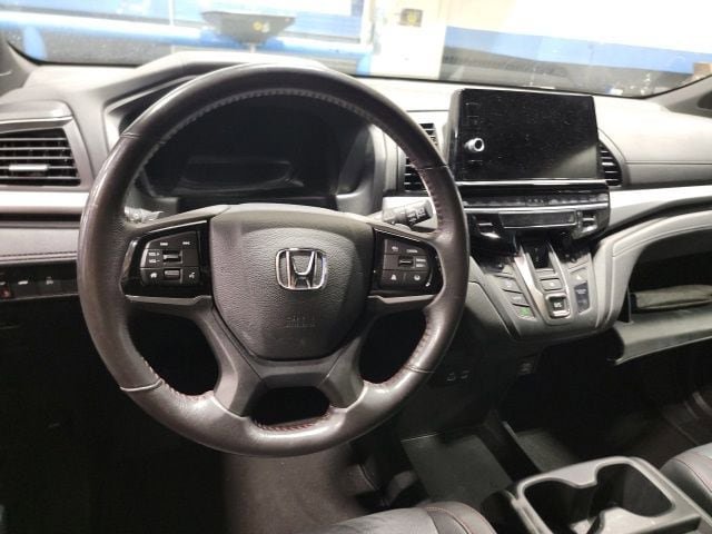 Used 2025 Honda Odyssey Sport-L image 10