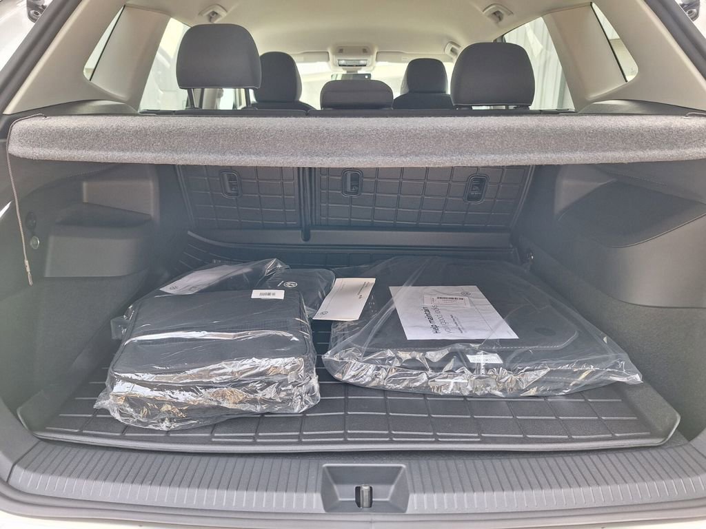 New 2026 Volkswagen Tiguan S image 25