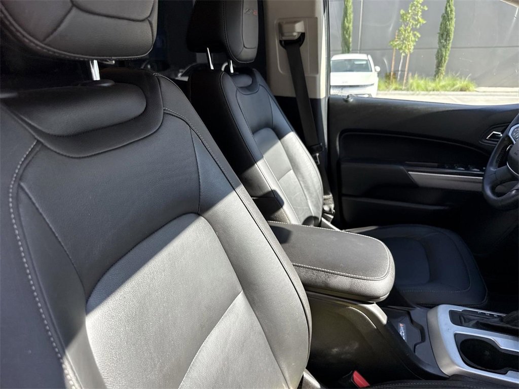 Used 2019 Chevrolet Colorado ZR2 w/ ZR2 Midnight Special Edition image 24