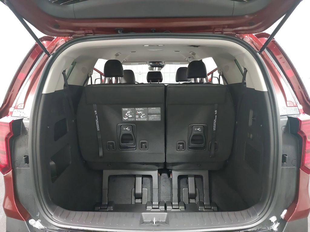 New 2026 Kia Carnival FWD image 13
