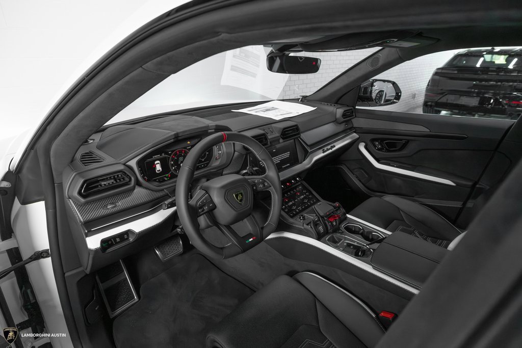 Used 2025 Lamborghini Urus SE image 25