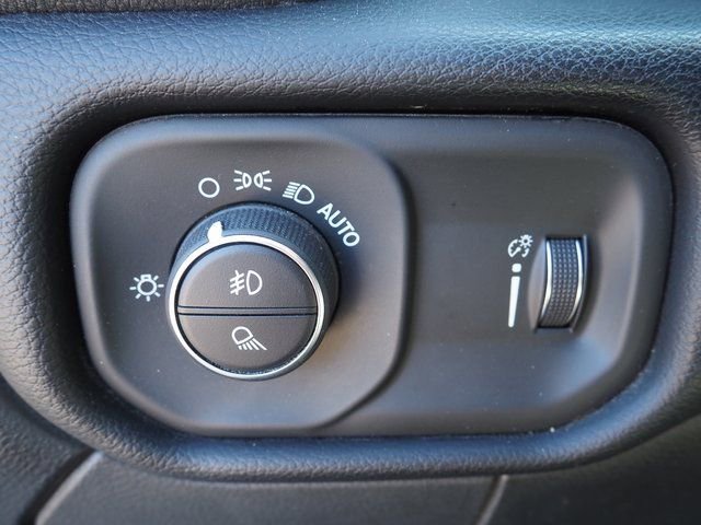 Used 2024 RAM 3500 Big Horn image 19