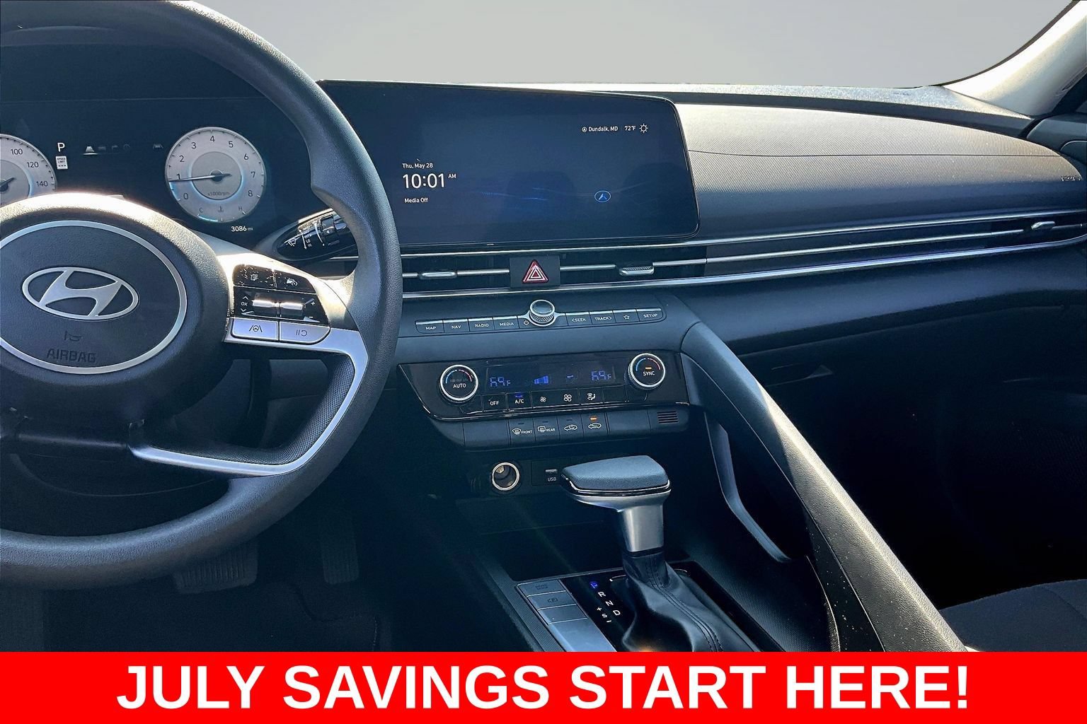 Used 2024 Hyundai Elantra SEL FWD image 10