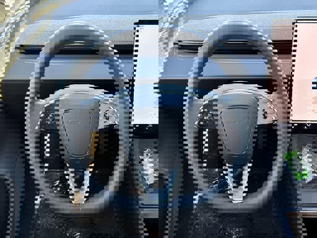 Used 2025 Tesla Model 3 Long Range image 12