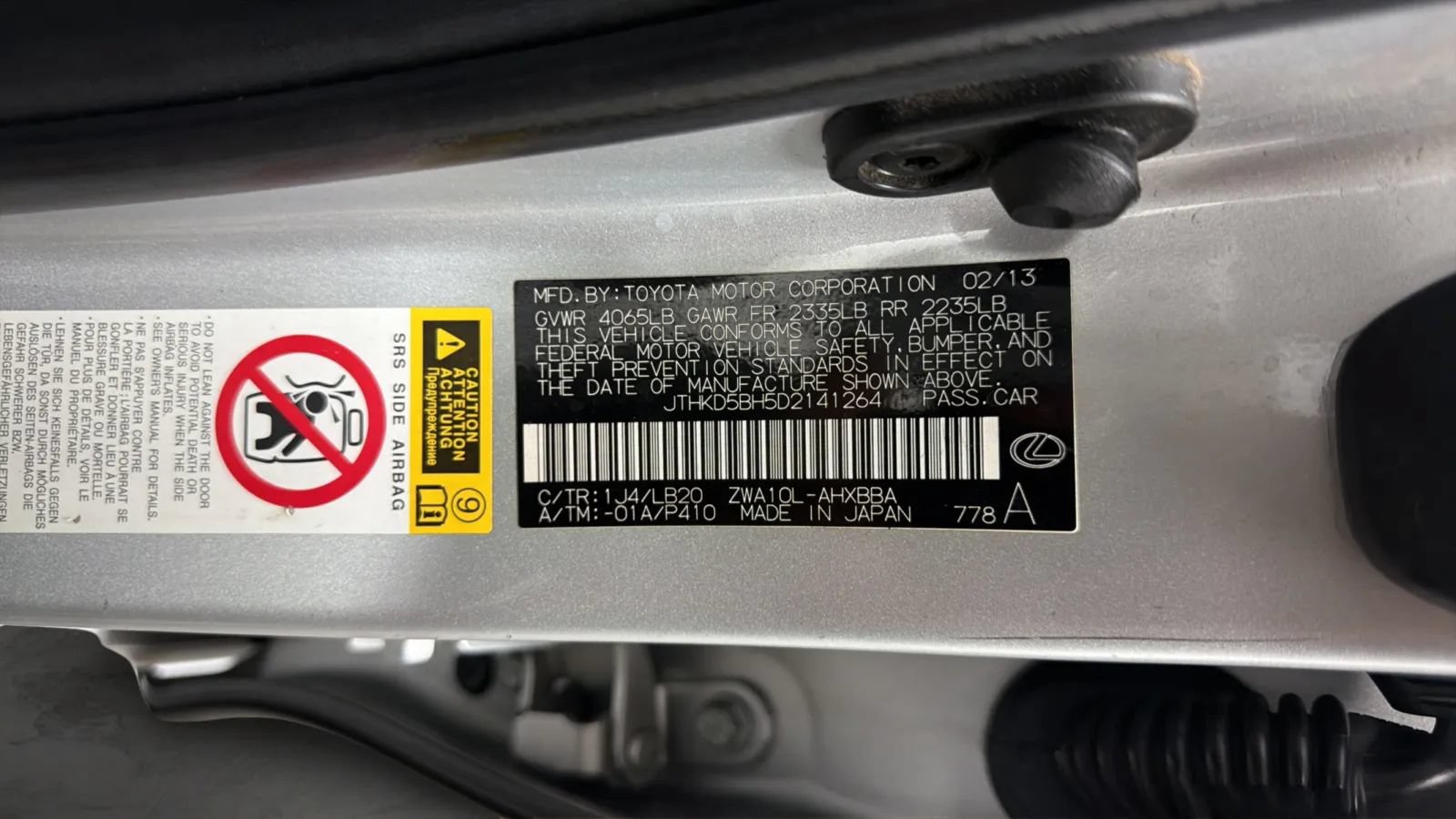 Used 2013 Lexus CT 200h w/ Premium Pkg w/Navigation FWD image 29
