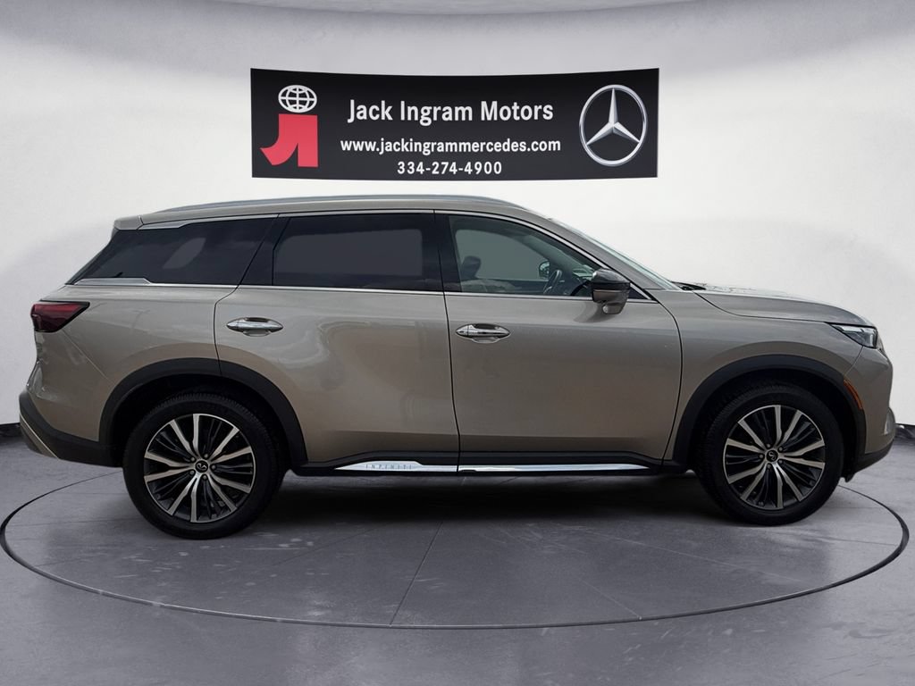 Used 2023 INFINITI QX60 Sensory AWD/4WD image 6
