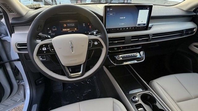 New 2026 Lincoln Corsair Premiere image 8