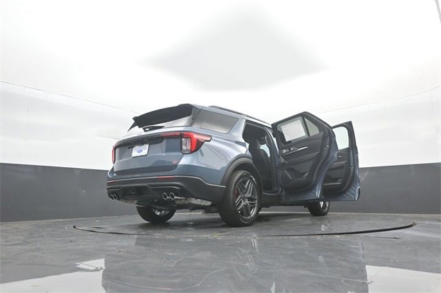 New 2026 Ford Explorer ST w/ Sun And Sound Package image 43