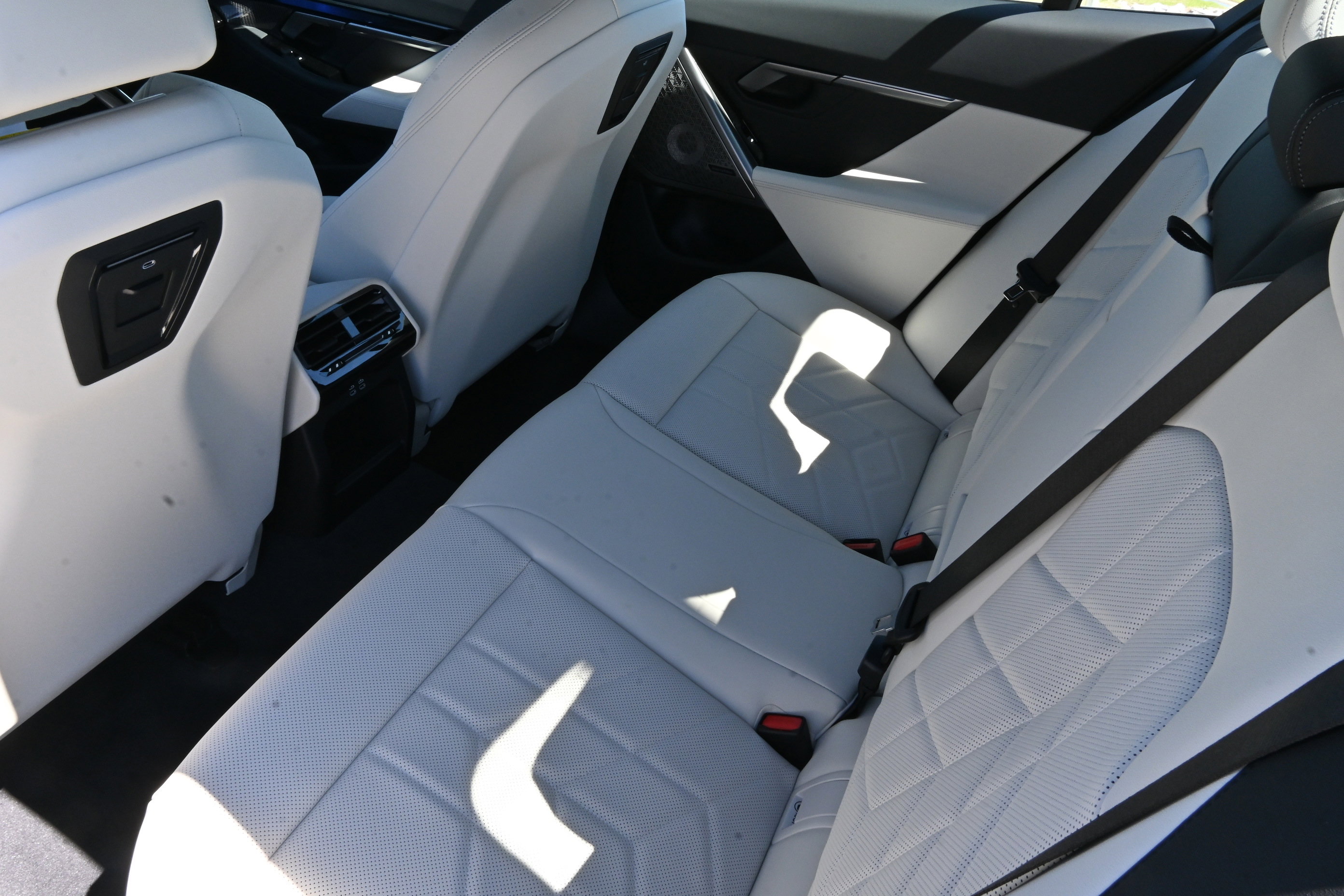 New 2026 BMW 540i xDrive AWD/4WD image 12