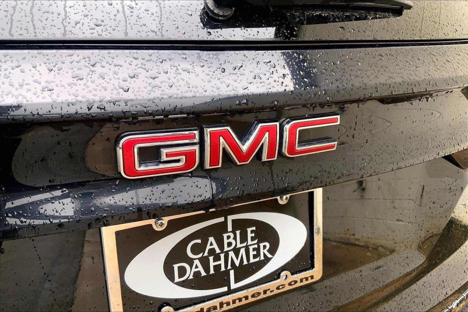 Used 2025 GMC Acadia Elevation FWD image 31