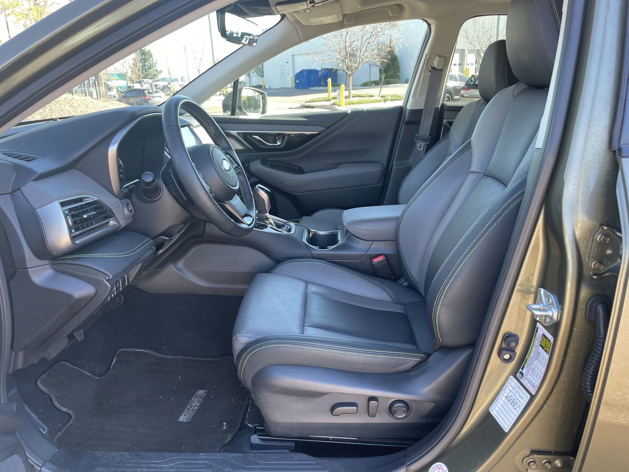 Used 2025 Subaru Outback Onyx Edition AWD/4WD image 10