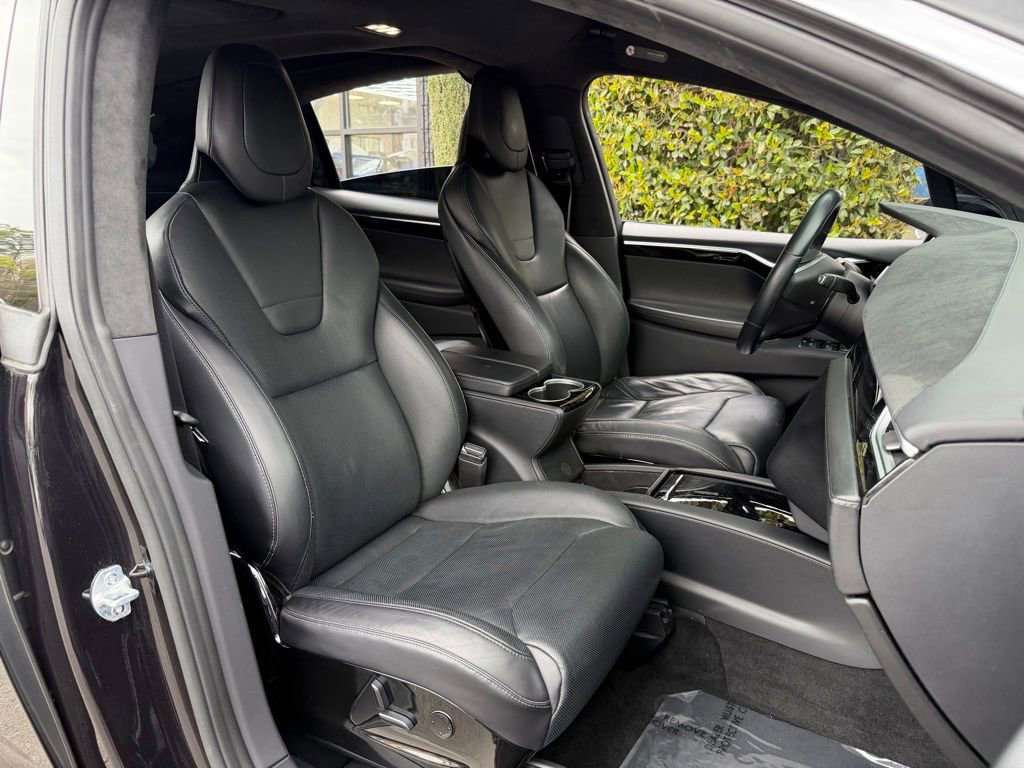 Used 2016 Tesla Model X Performance image 36