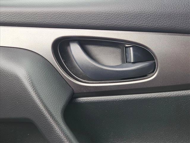 Used 2020 Nissan Rogue Sport S w/ Appearance Package FWD image 11