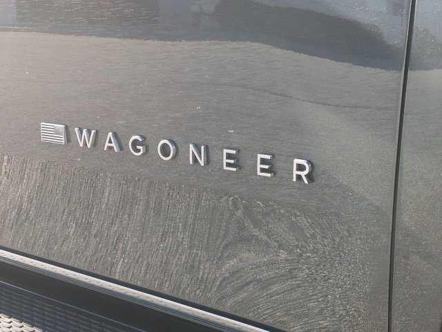 Used 2022 Jeep Wagoneer Series II w/ Premium Group I RWD image 12