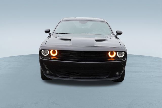 Used 2023 Dodge Challenger SXT w/ Blacktop Package image 2