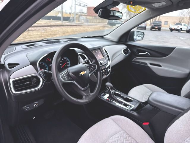 Used 2022 Chevrolet Equinox LS image 10