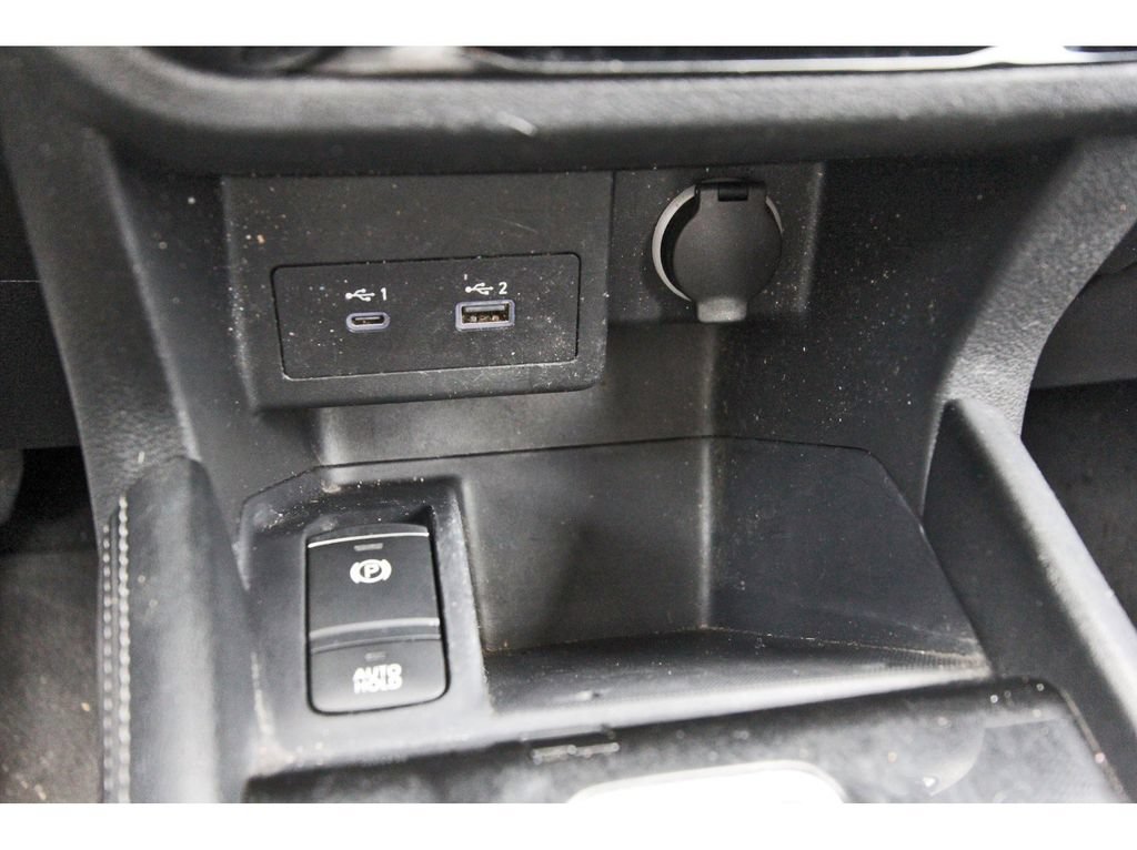Used 2021 Nissan Kicks SV FWD image 28