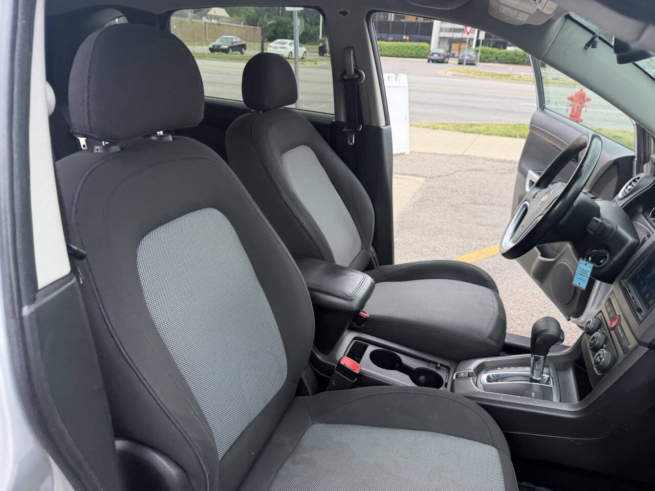 Used 2013 Chevrolet Captiva Sport LT FWD image 27