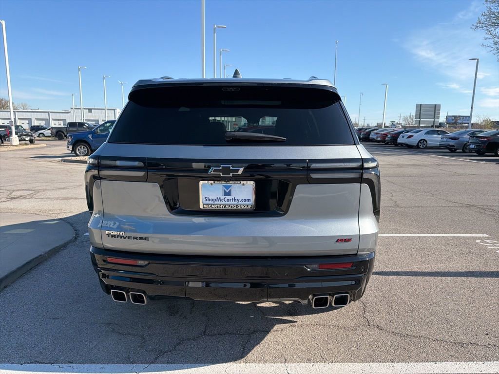 Certified 2025 Chevrolet Traverse RS w/ LPO, Illumination Package FWD image 4