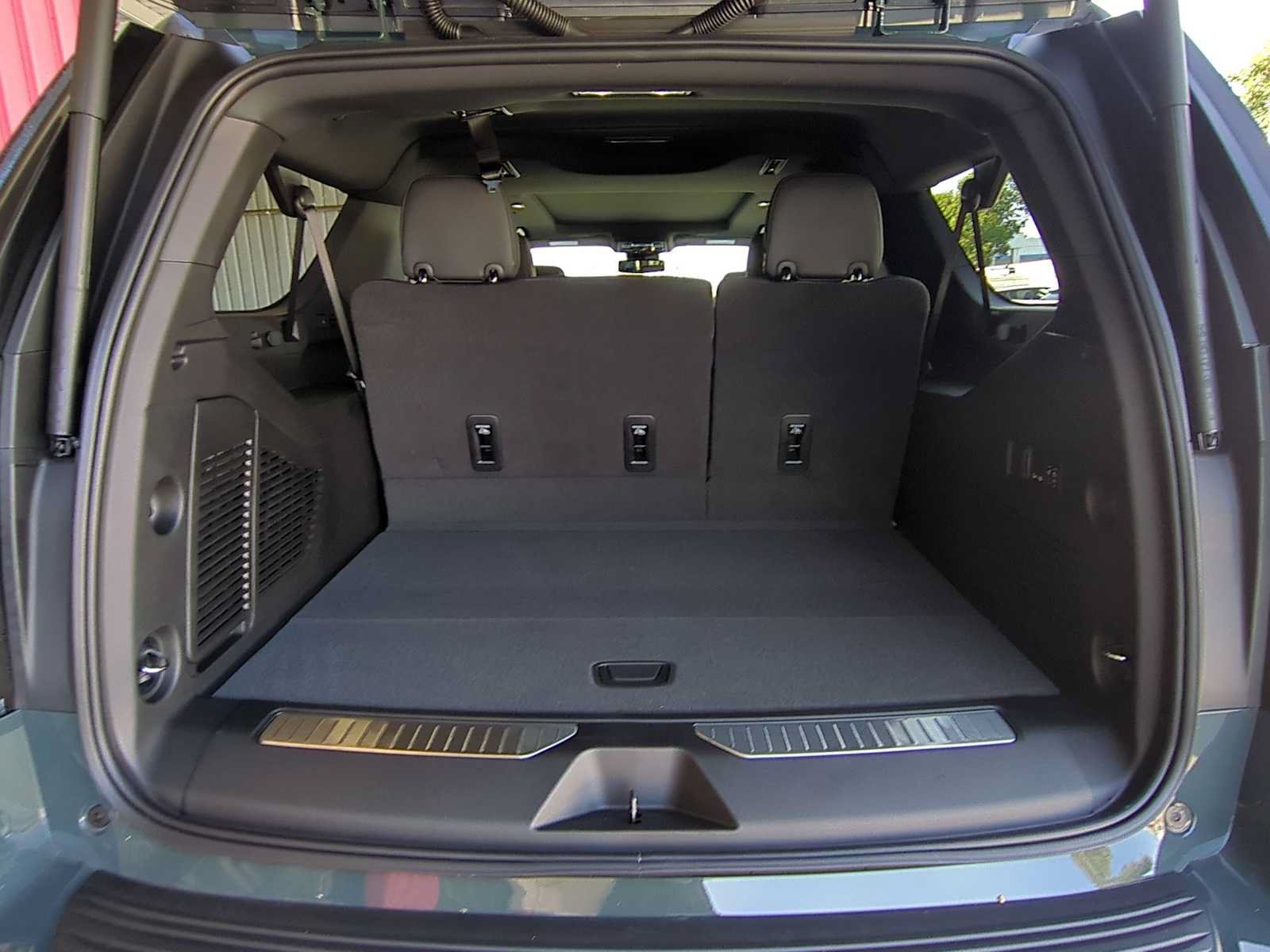 New 2026 Chevrolet Suburban RST w/ Comfort Package AWD/4WD image 26