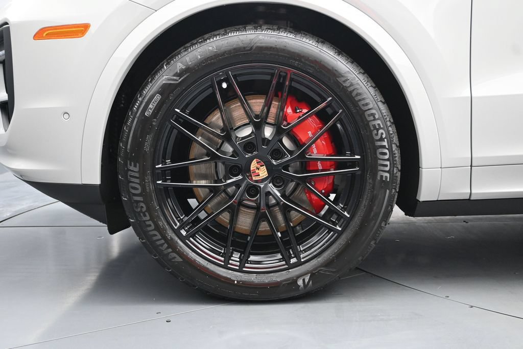 New 2026 Porsche Cayenne S AWD/4WD image 8